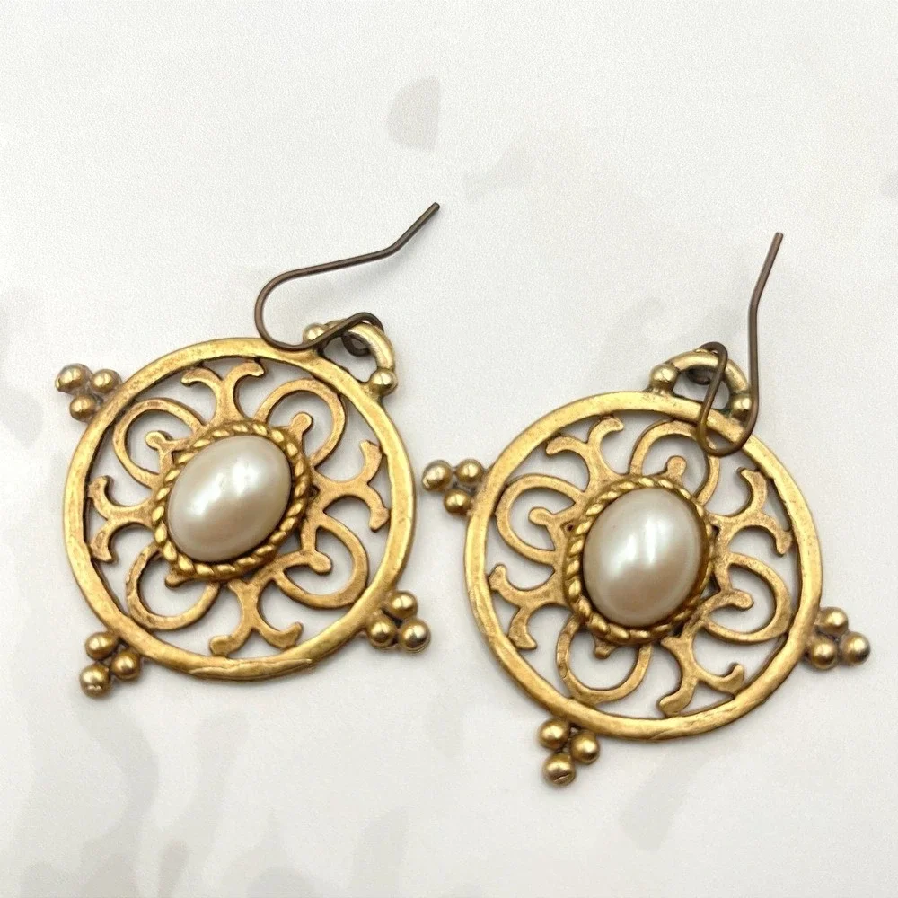 Vintage Gold Tone Faux Pearl Drop Earrings Filigree Bohemian Round‎ Dangle Boho